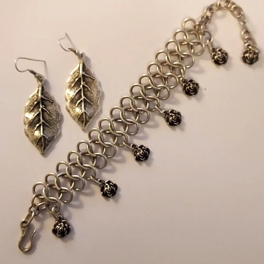 Pewter silver tone chain bracelet and matching earrings set rose and leaf